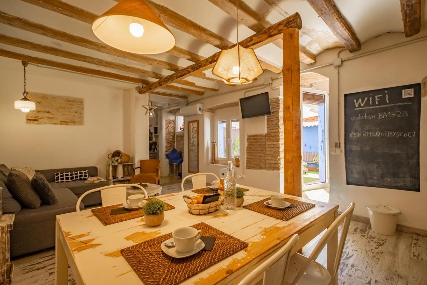 Apartamento En El Corazon De Tarragona. Planta Baja Con Patio. Extérieur photo