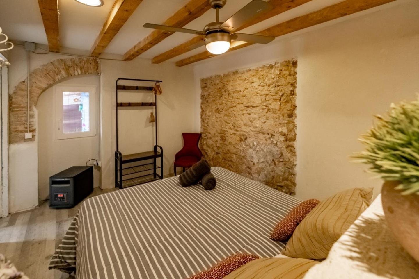 Apartamento En El Corazon De Tarragona. Planta Baja Con Patio. Extérieur photo