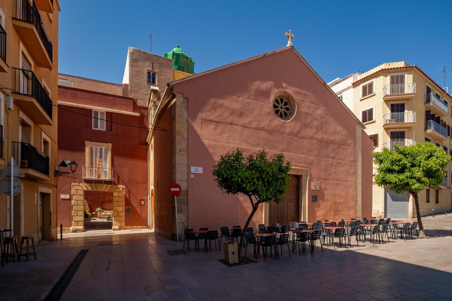 Apartamento En El Corazon De Tarragona. Planta Baja Con Patio. Extérieur photo