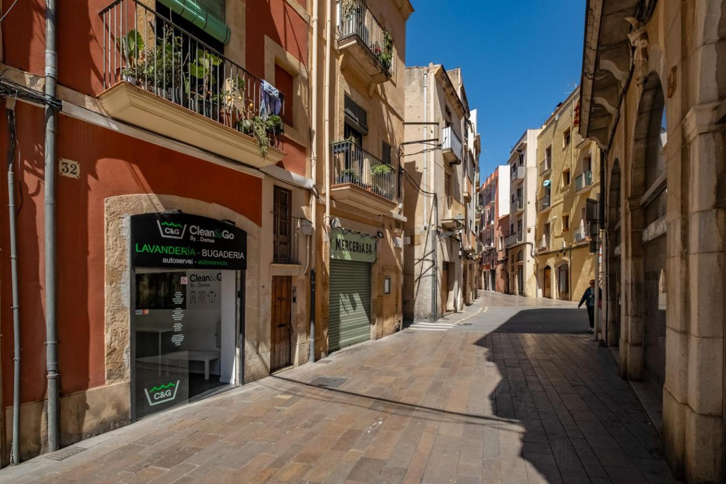 Apartamento En El Corazon De Tarragona. Planta Baja Con Patio. Extérieur photo